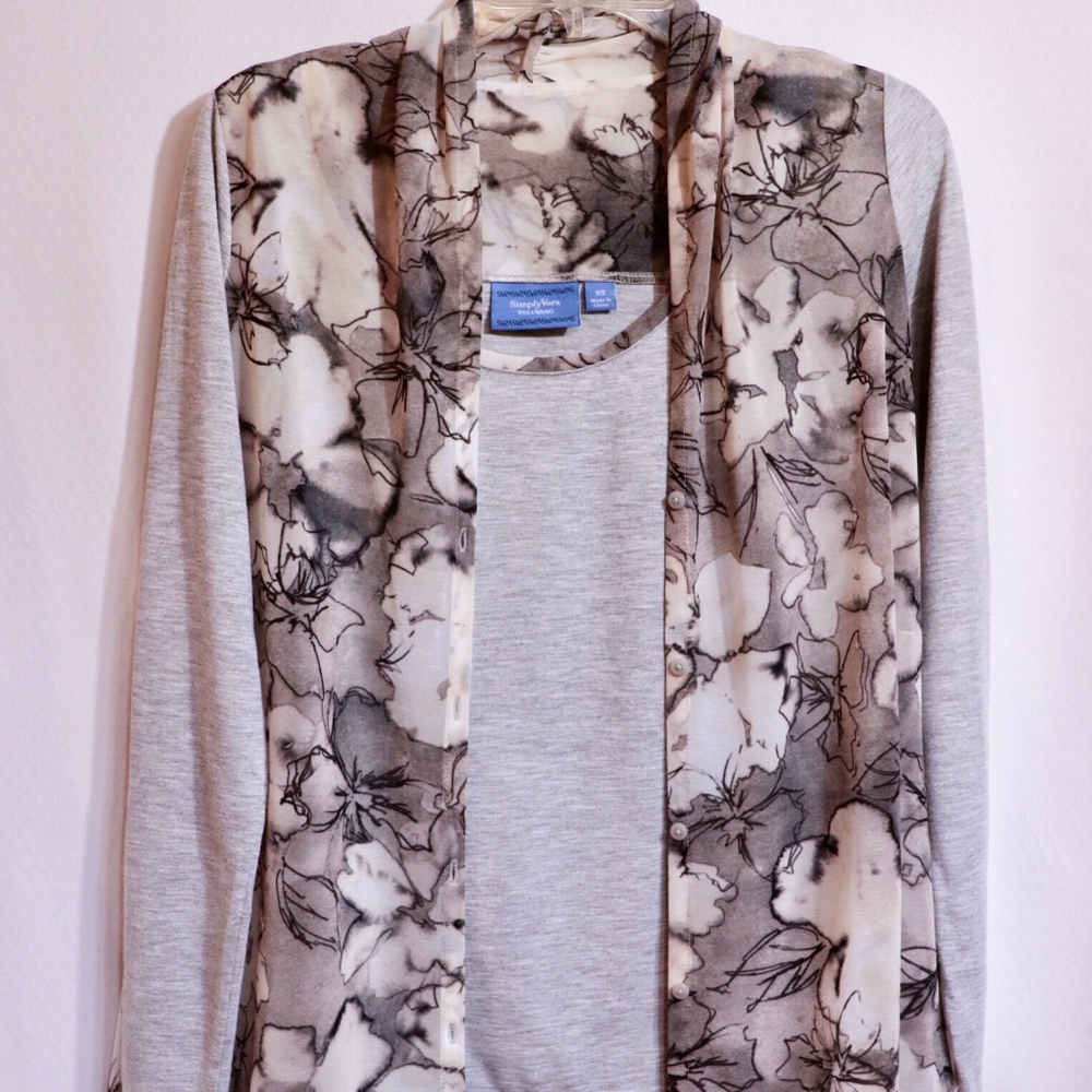 Simply Vera Wang Shirt and attached blouse
